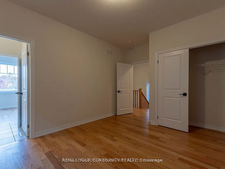 43 Tweedhill Ave — Photo 33