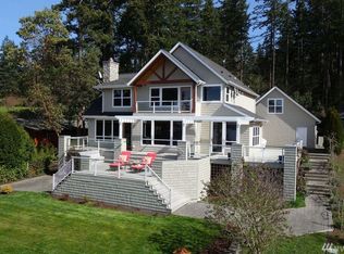1570 S West Camano Dr, Camano Island, WA 98282