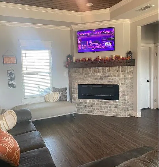 326 Bella Way — Photo 2
