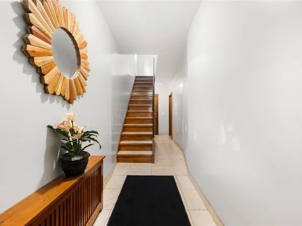 18-09 26th Avenue, Astoria, NY 11102