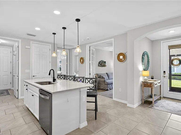 14582 Edgewater Cir — Photo 10