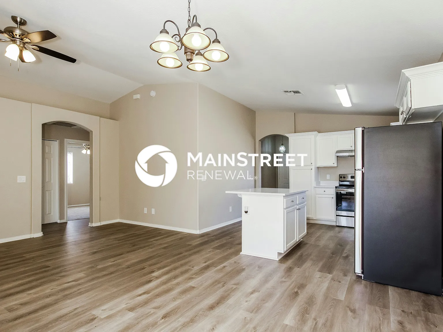 8815 W Manzanita Dr — Photo 3