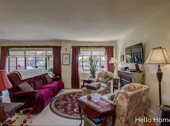 5th image of 505 Cherry St SE APT 209