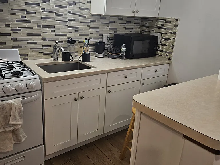 17 Prospect St #1 — Photo 13