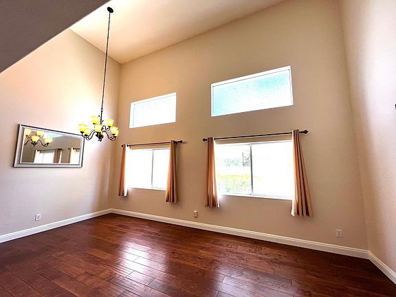 2nd image of 10820 Caminito Cuesta