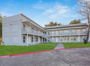 1803 Oak St, La Marque, TX 77568