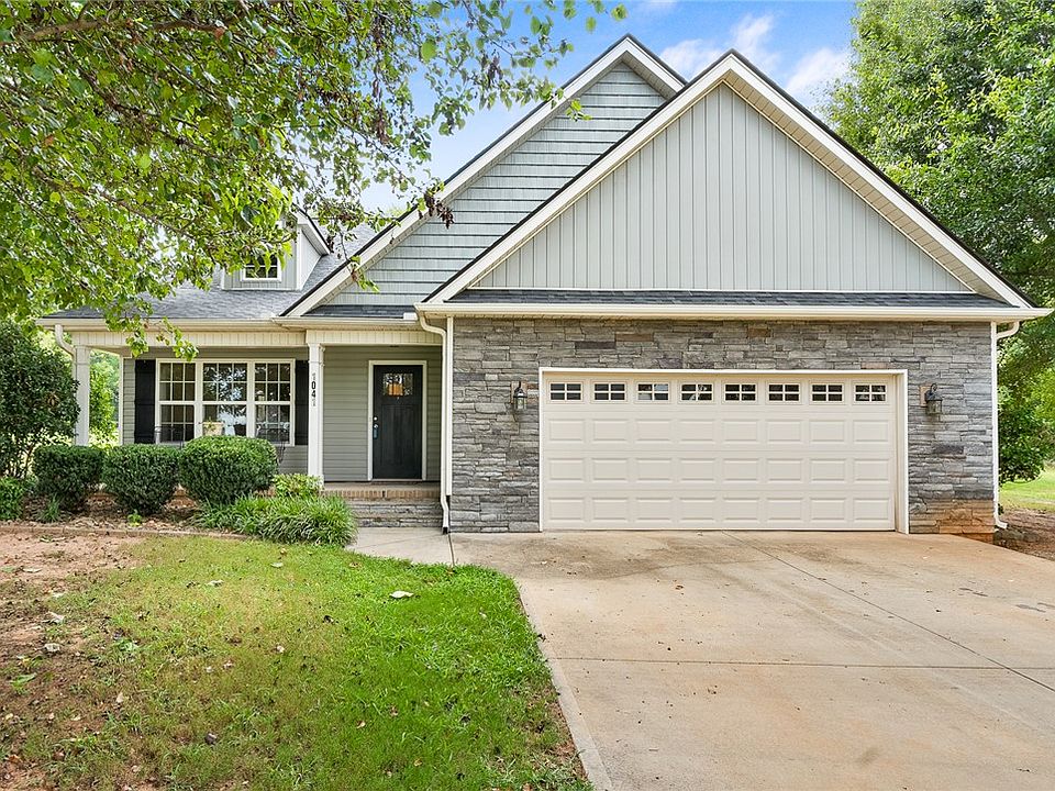 1st image of 1041 Stoneham Cir