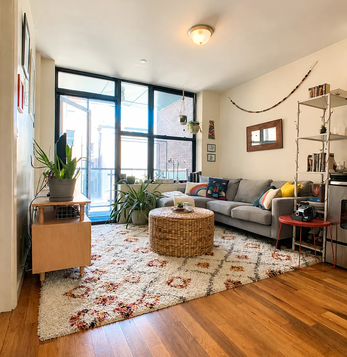 73 Pineapple Street — Photo 1