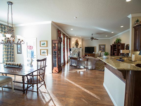 Open living/dining 