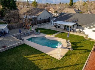 2096 Quartz Way, Redding, CA 96001