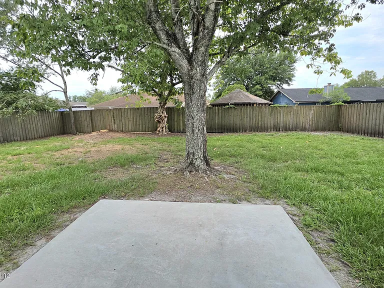 8240 Pear Rd — Photo 3