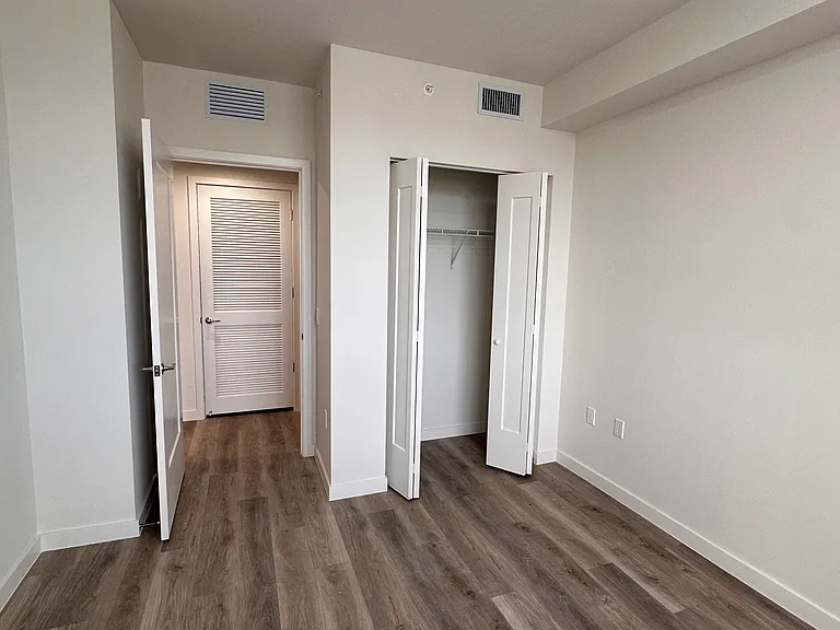 825 NW 3rd Ave #B — Photo 13