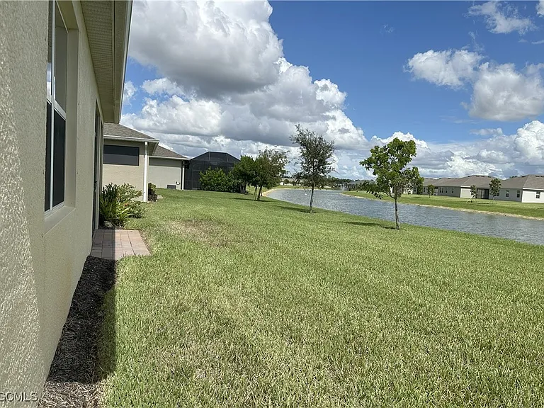 1401 Remington Trace Dr — Photo 29