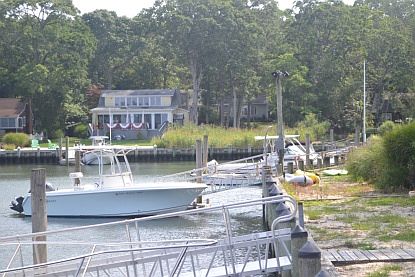 5th image of 355 Lake Dr