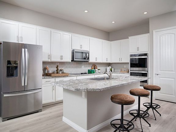 Summit Kitchen