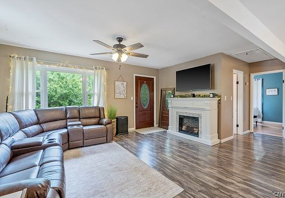 4th image of 192 Richardson Rd