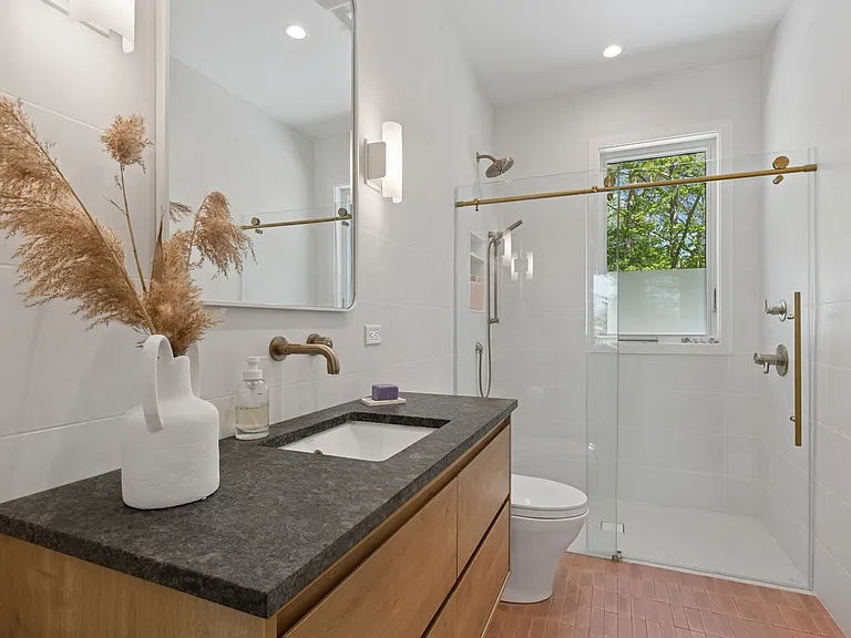 6710 Soundview Ave — Photo 18