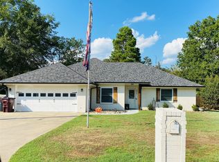 6575 Inwood Dr, Paris, TX 75462