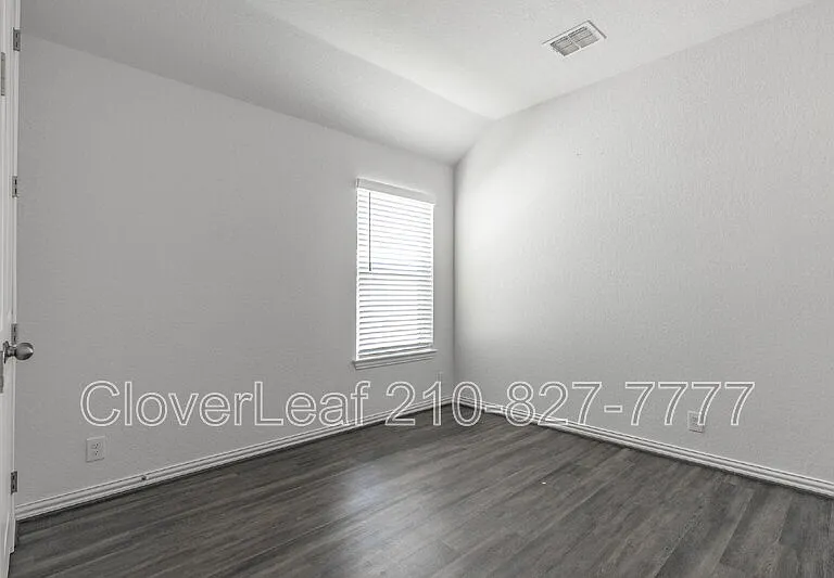 1322 Cool River Ct — Photo 24