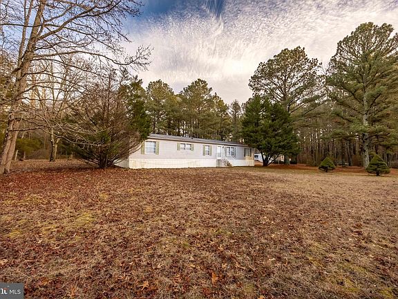 4th image of 22147 Royal Oak Rd