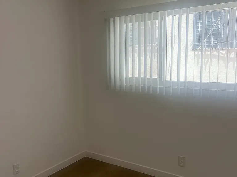 3444 Mentone Ave #1 — Photo 7