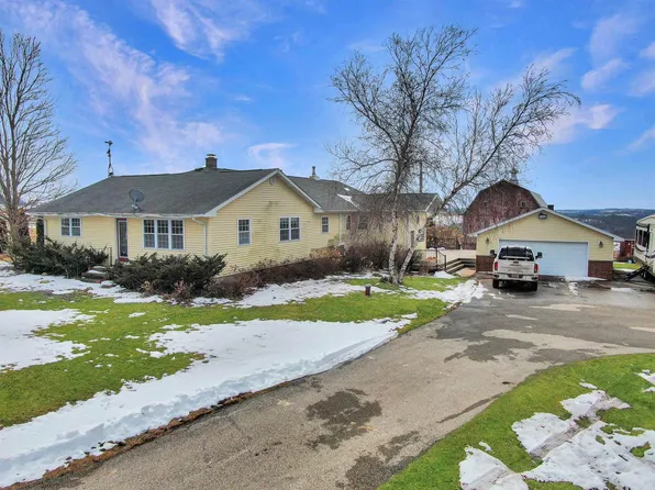 16433 State Highway 27, Ferryville, WI 54628