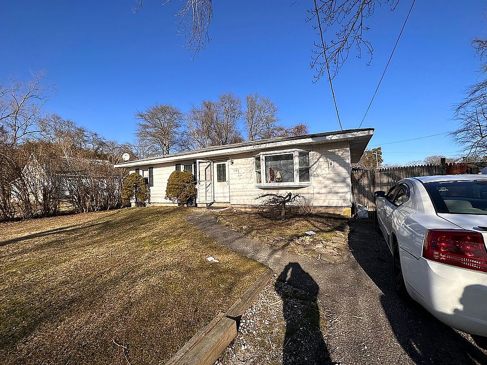 1st image of 109 Beaver Dr