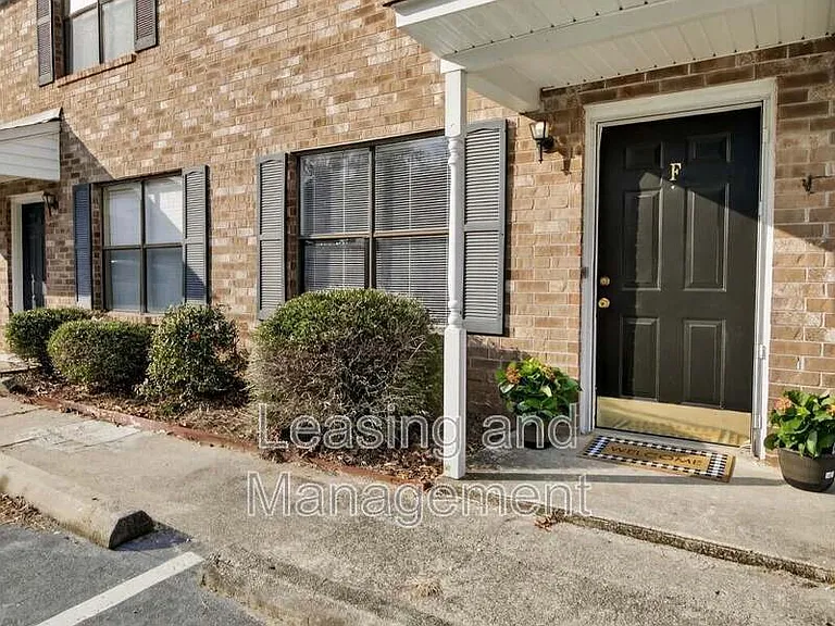 6248 Lucille Dr #15F — Photo 1