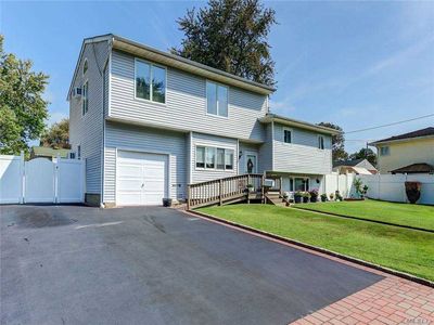 13 Weiss Pl, Deer Park, NY, 11729