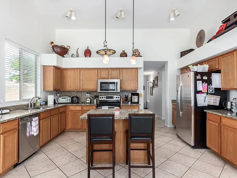 5203 E Wallace Ave — Photo 17