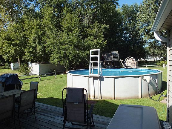 Backyard (A)