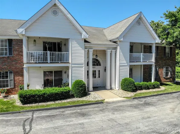 3621 Tracey Rich Rd APT 1A, Saint Louis, MO 63125