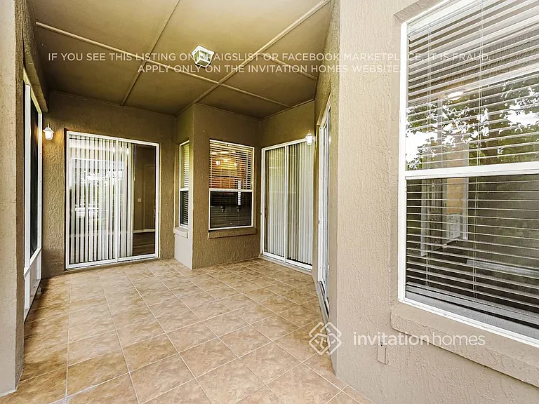 945 Pickfair Ter — Photo 16