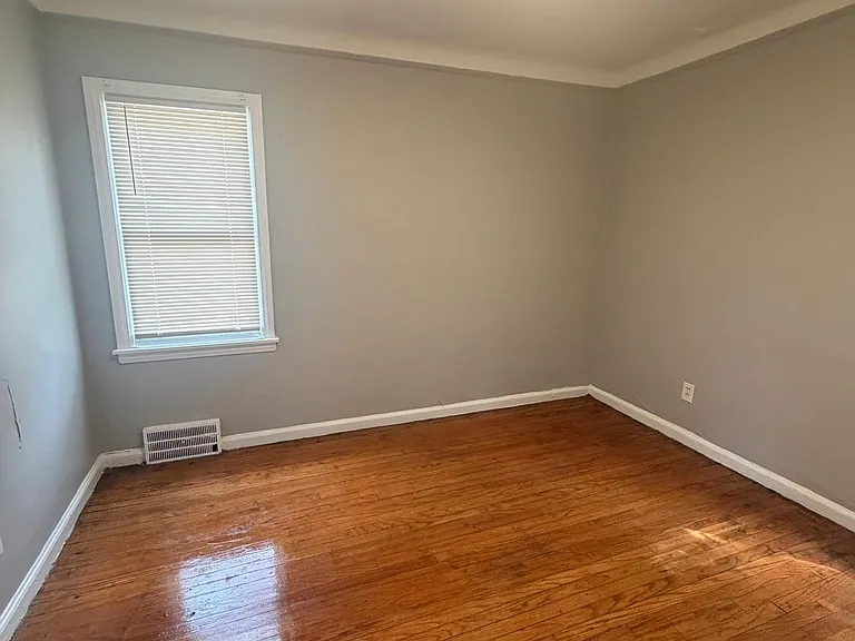 10030 Abington Ave — Photo 5
