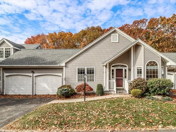 520 Trading Post Lane #520, Shelton, CT 06484