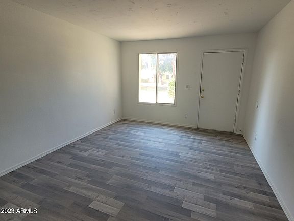 5th image of 4667 N 21st Ave