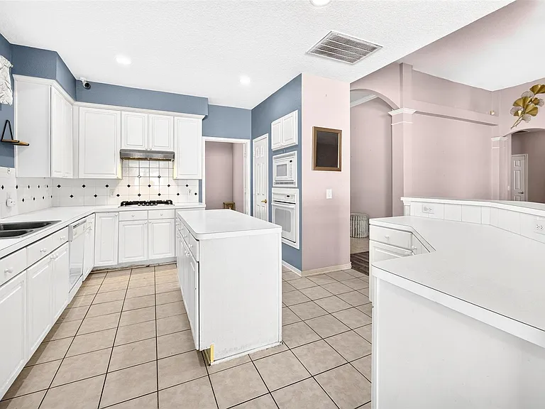 11214 Hillside Glen Trl — Photo 14