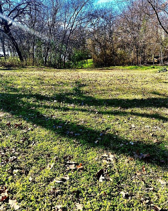 1st image of 420 2 Pines Ln