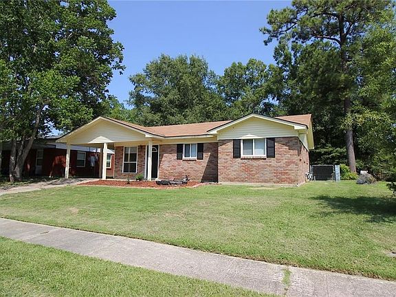 3rd image of 3774 Brookwood Dr