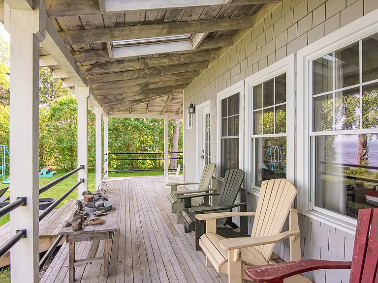 419 N End Rd E — Photo 95