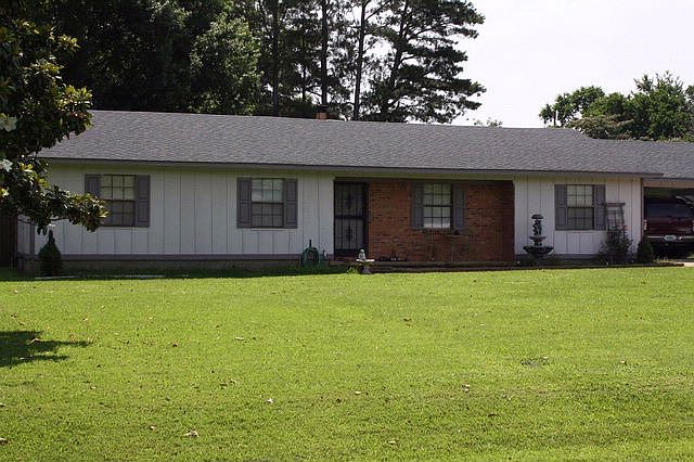 1st image of 232 Dogwood Ln
