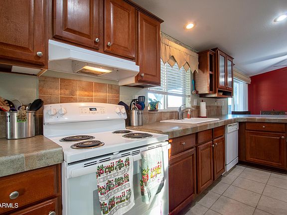 4th image of 42423 S 81st Ave