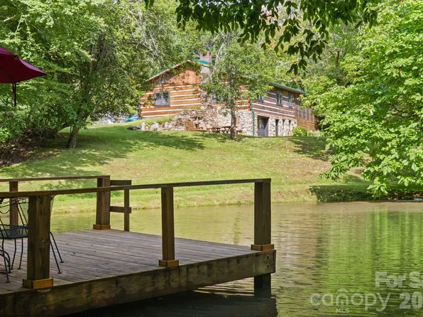 1061 Indian Trail Rd, Mars Hill, NC 28754