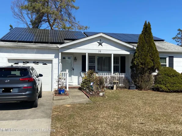 38 Whitmore Drive, Toms River, NJ 08757
