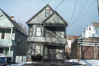 1st image of 633 Lang St
