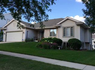 2984 Carlingford Ln, Fitchburg, WI 53711