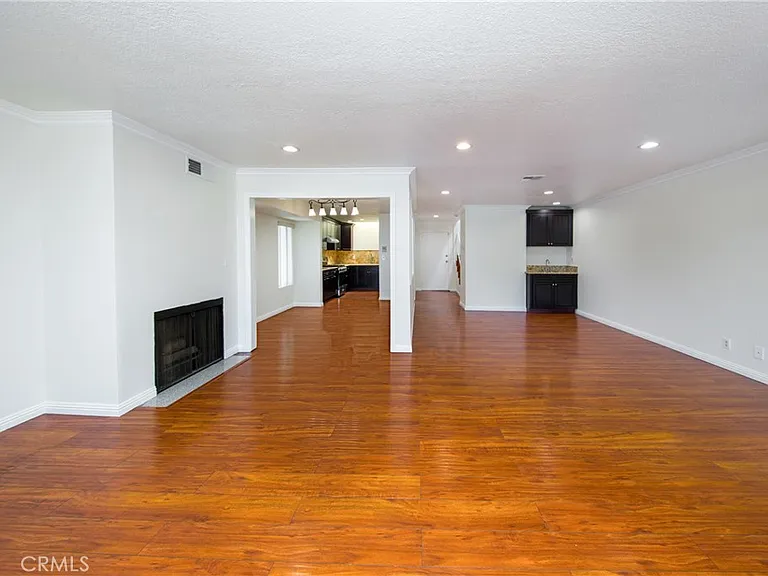 11834 Gilmore St #16 — Photo 2