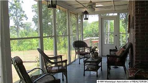 SUN ROOM