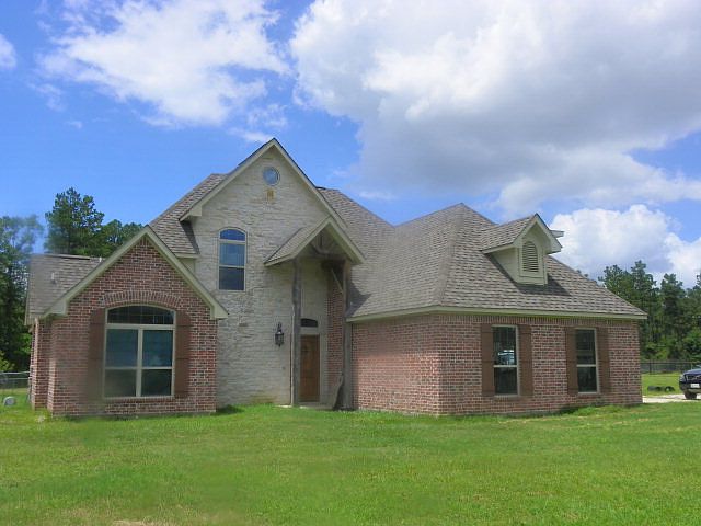 1st image of 550 Bourrous Dr
