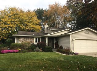 1940 Wilder Ct, Haslett, MI 48840